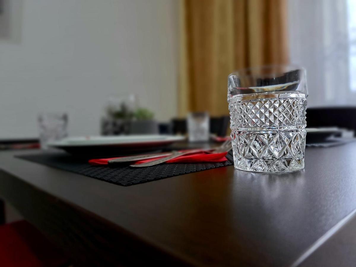 Aviliz Apartament Szászbuda Kültér fotó