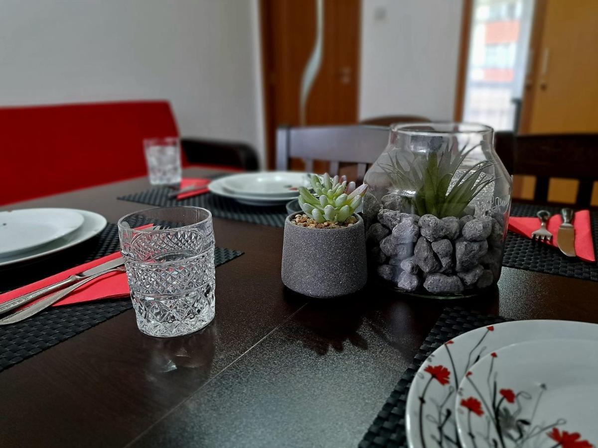 Aviliz Apartament Szászbuda Kültér fotó