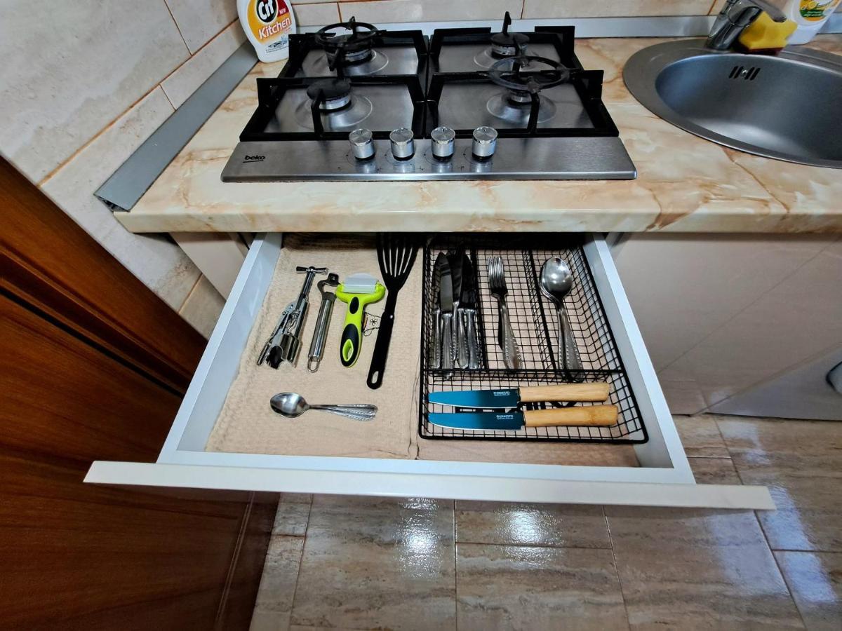 Aviliz Apartament Szászbuda Kültér fotó
